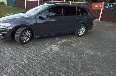Універсал Volkswagen Golf 2018 в Гадячі