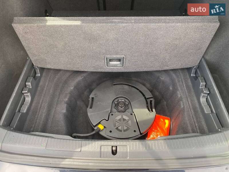 Универсал Volkswagen Golf 2017 в Черкассах