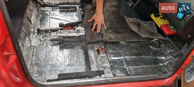 Хетчбек Volkswagen Golf 1983 в Слов'янську