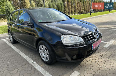 Хетчбек Volkswagen Golf 2008 в Києві