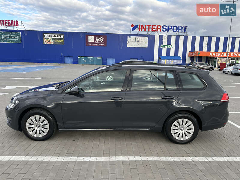 Універсал Volkswagen Golf 2016 в Вінниці