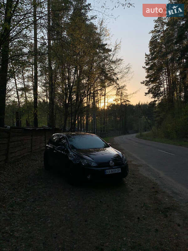 Хетчбек Volkswagen Golf 2011 в Києві