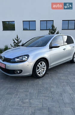 Хэтчбек Volkswagen Golf 2008 в Луцке