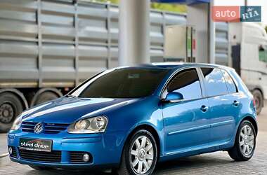 Хэтчбек Volkswagen Golf 2003 в Николаеве