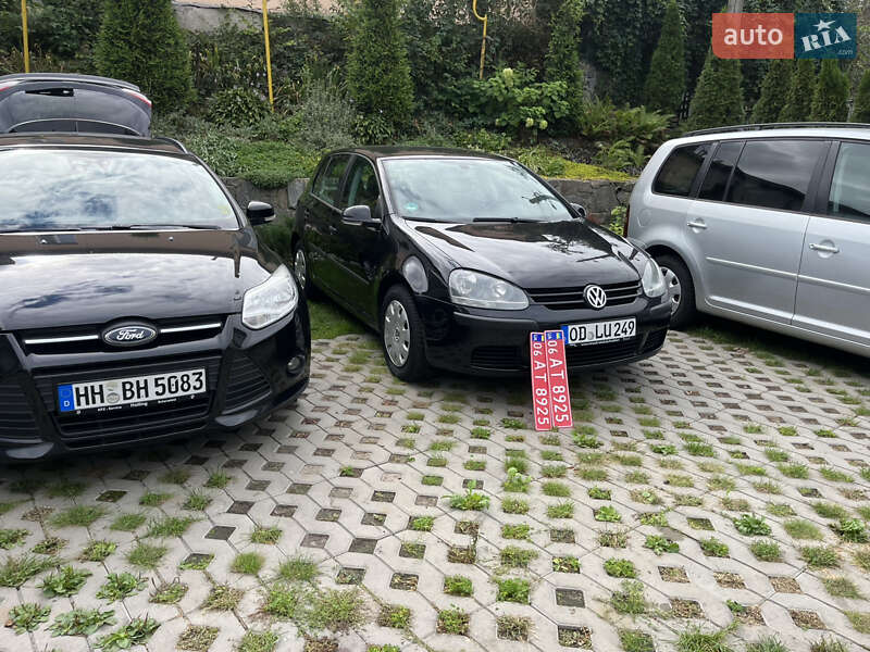 Хэтчбек Volkswagen Golf 2004 в Звягеле фото 4 Хэтчбек Volkswagen Golf 2004 в Звягеле