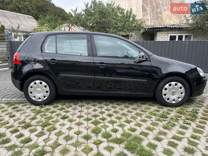 Хэтчбек Volkswagen Golf 2004 в Звягеле фото 7 Хэтчбек Volkswagen Golf 2004 в Звягеле