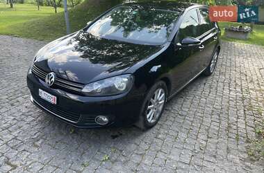 Хетчбек Volkswagen Golf 2009 в Дубні