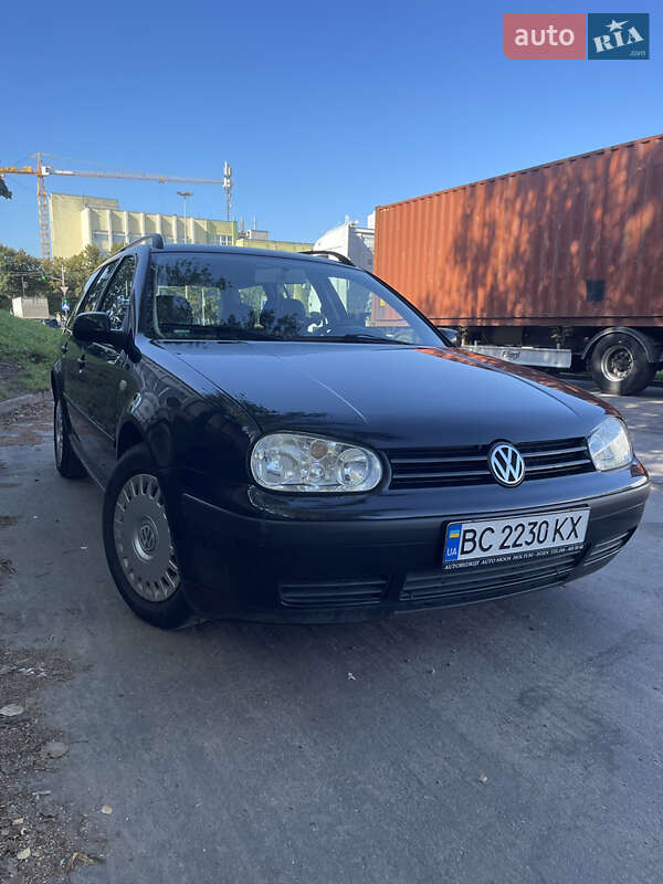 Універсал Volkswagen Golf 1999 в Львові