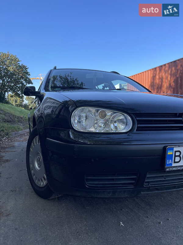 Універсал Volkswagen Golf 1999 в Львові