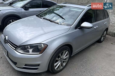 Універсал Volkswagen Golf 2015 в Києві