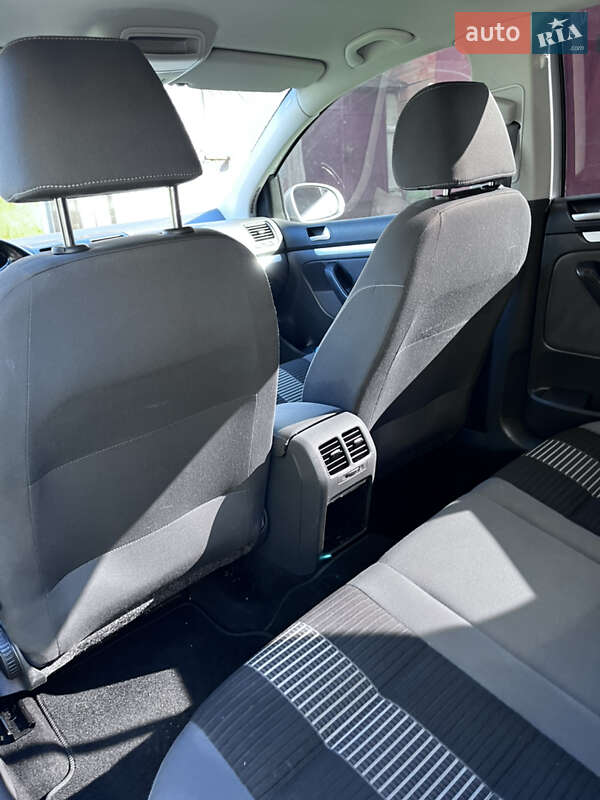 Хэтчбек Volkswagen Golf 2007 в Дрогобыче