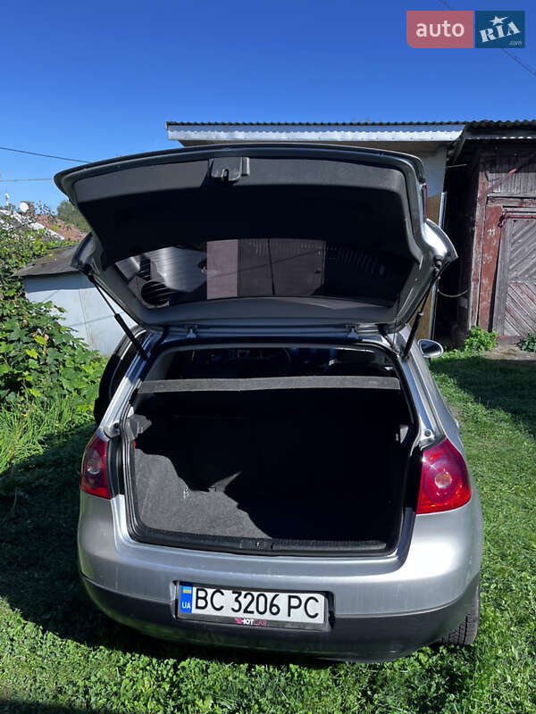 Хэтчбек Volkswagen Golf 2007 в Дрогобыче