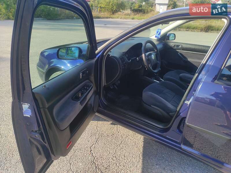 Хэтчбек Volkswagen Golf 2000 в Тернополе