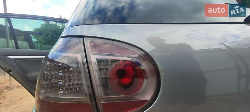 Хэтчбек Volkswagen Golf 2007 в Сновске