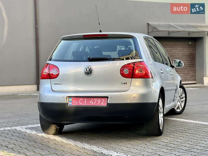 Хэтчбек Volkswagen Golf 2007 в Ивано-Франковске