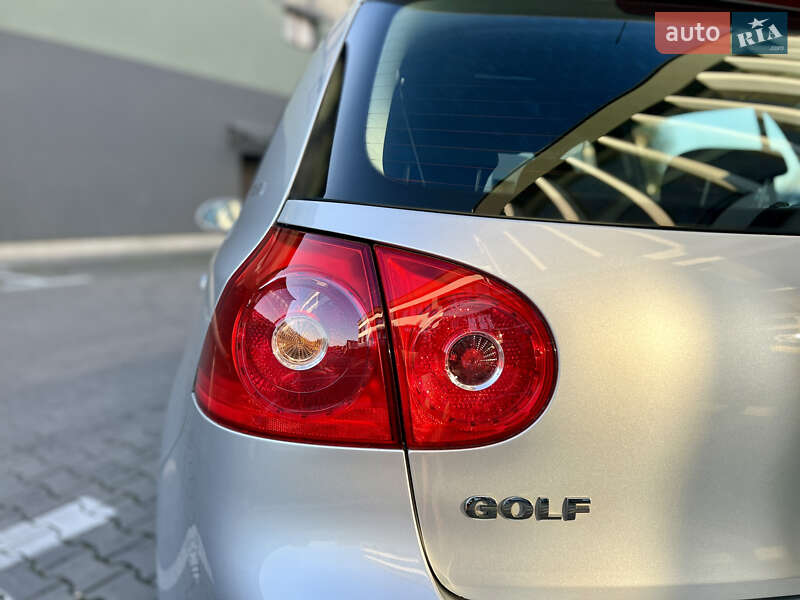 Хэтчбек Volkswagen Golf 2007 в Ивано-Франковске