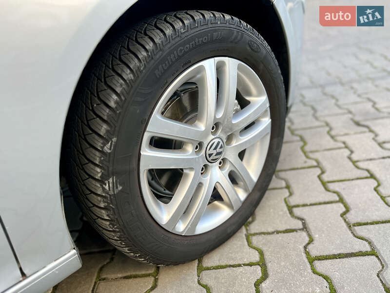 Хэтчбек Volkswagen Golf 2007 в Ивано-Франковске
