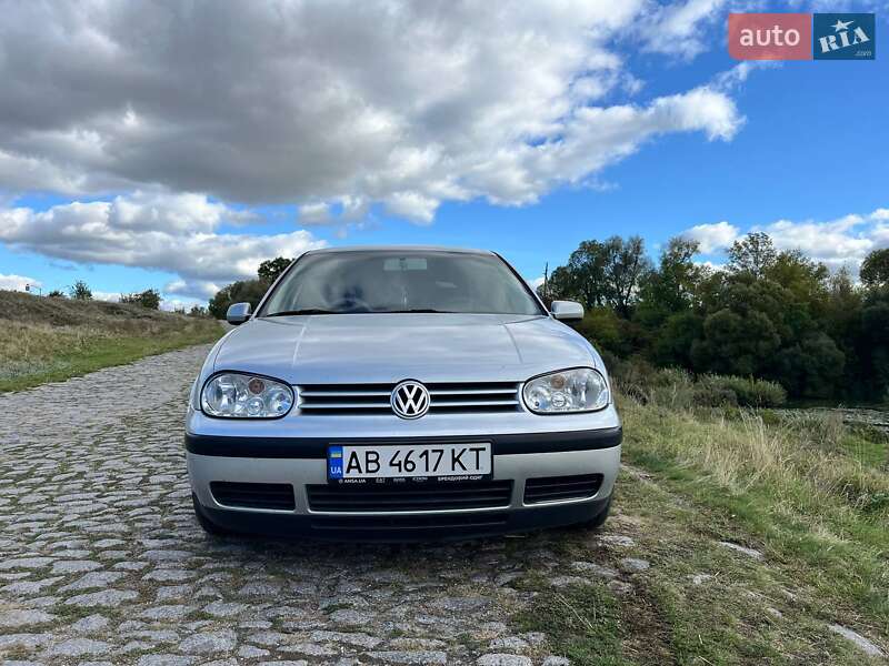 Volkswagen Golf 2001