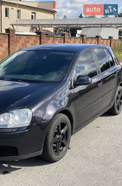 Хэтчбек Volkswagen Golf 2007 в Ровно