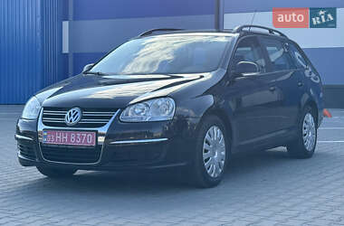 Универсал Volkswagen Golf 2008 в Ровно
