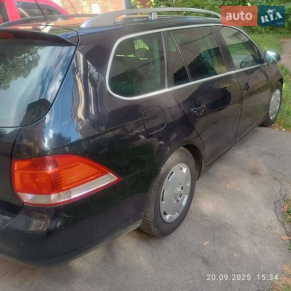 Універсал Volkswagen Golf 2009 в Вінниці