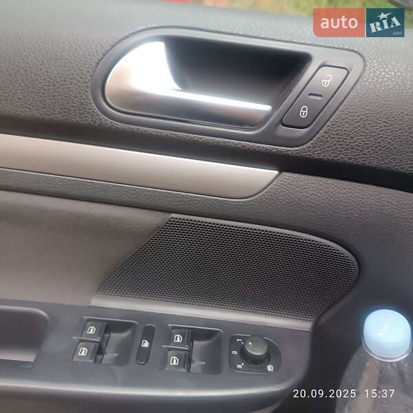 Універсал Volkswagen Golf 2009 в Вінниці