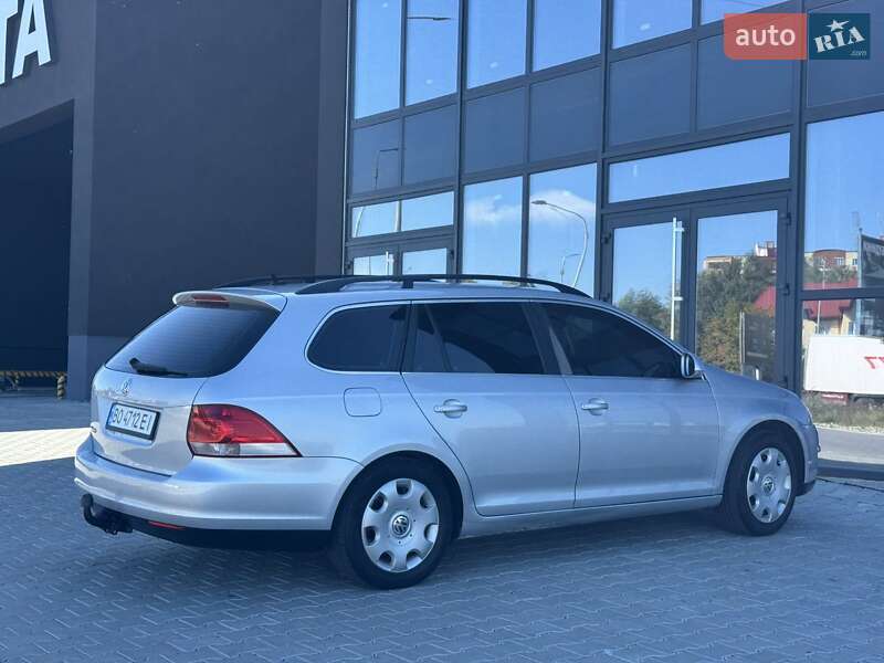 Універсал Volkswagen Golf 2008 в Тернополі