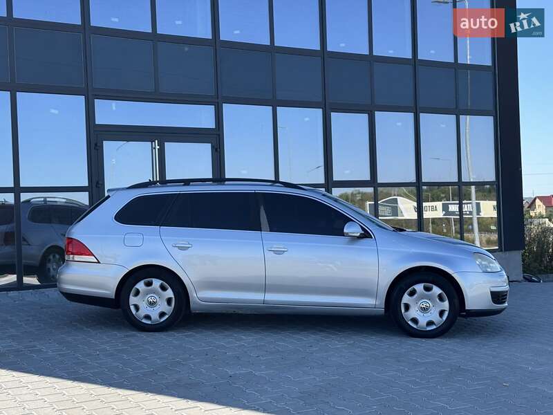 Універсал Volkswagen Golf 2008 в Тернополі