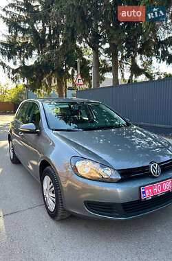 Хетчбек Volkswagen Golf 2009 в Володимирі