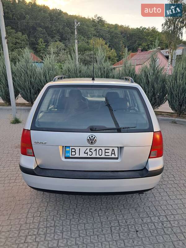 Универсал Volkswagen Golf 2001 в Полтаве