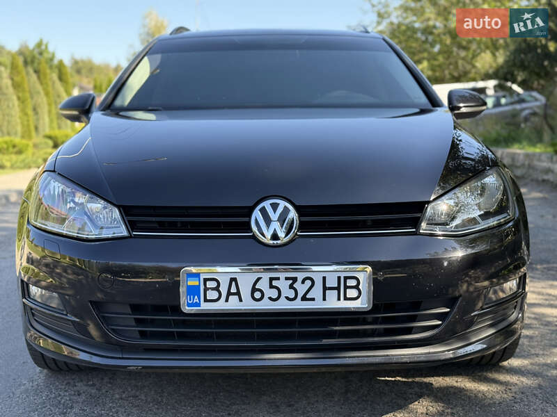 Универсал Volkswagen Golf 2014 в Киеве