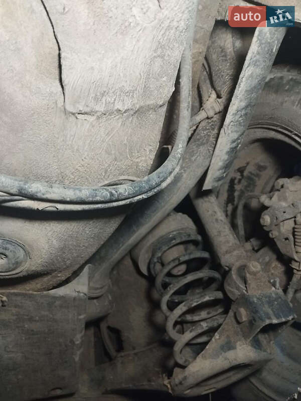 Хетчбек Volkswagen Golf 2000 в Тернополі