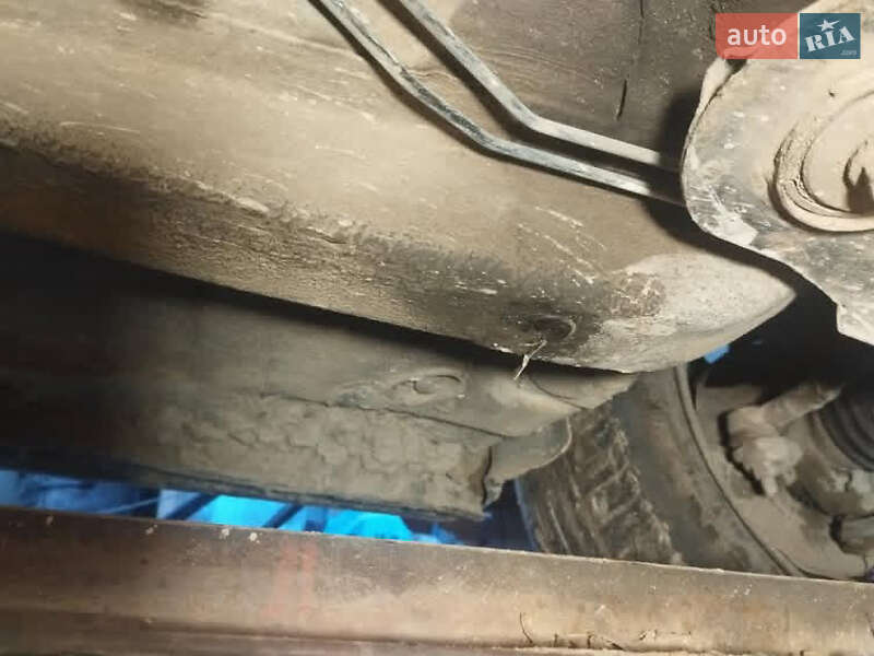 Хетчбек Volkswagen Golf 2000 в Тернополі