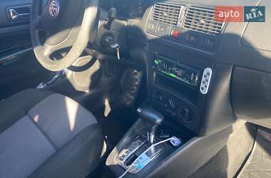 Хэтчбек Volkswagen Golf 2001 в Ватутино
