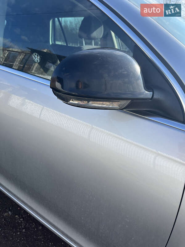 Универсал Volkswagen Golf 2011 в Дрогобыче