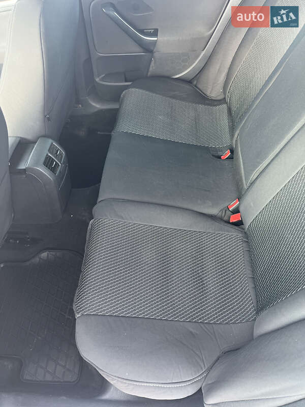 Универсал Volkswagen Golf 2011 в Дрогобыче