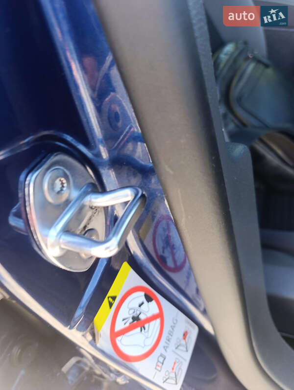 Хетчбек Volkswagen Golf 2009 в Сумах