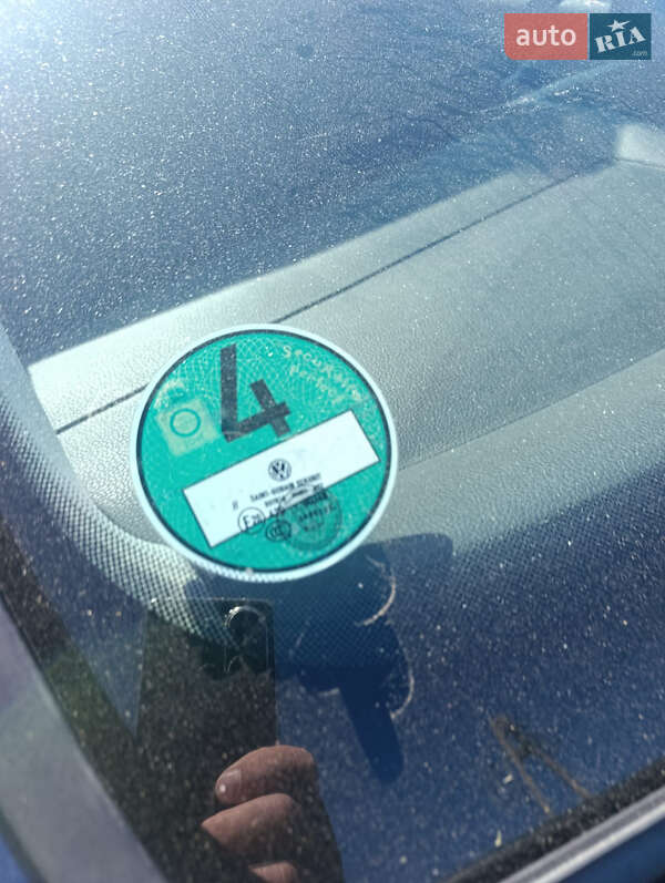 Хетчбек Volkswagen Golf 2009 в Сумах