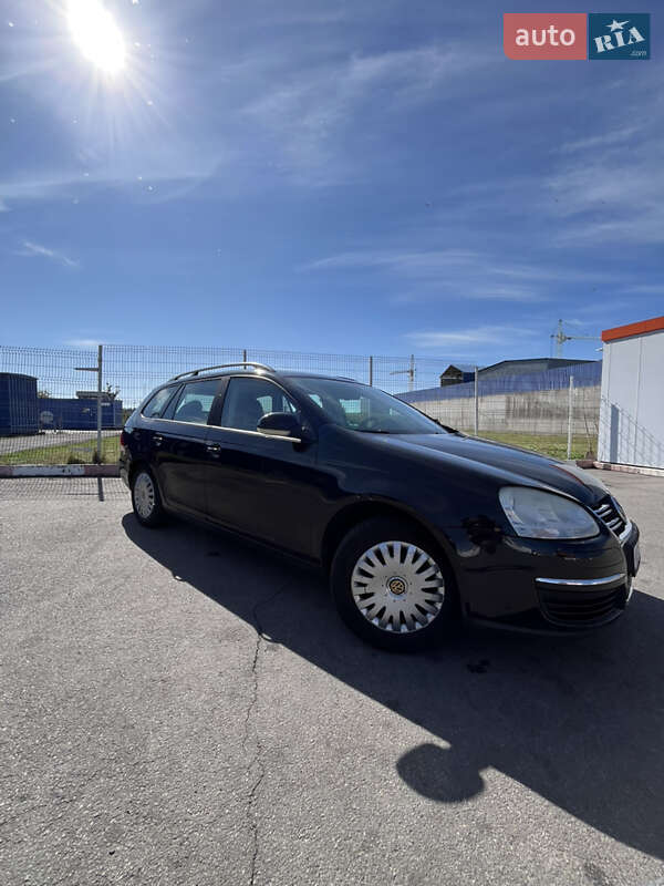 Універсал Volkswagen Golf 2007 в Вінниці