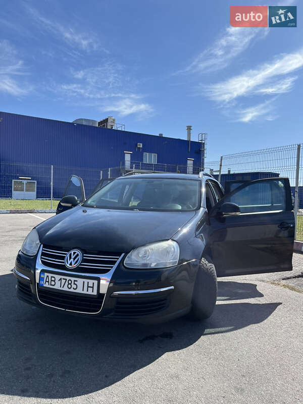 Універсал Volkswagen Golf 2007 в Вінниці