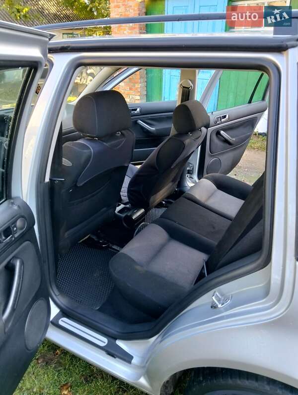 Універсал Volkswagen Golf 2000 в Хорошеві