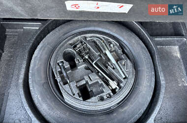 Хэтчбек Volkswagen Golf 2009 в 