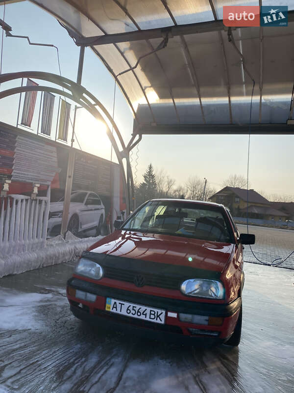 Хэтчбек Volkswagen Golf 1993 в Ивано-Франковске