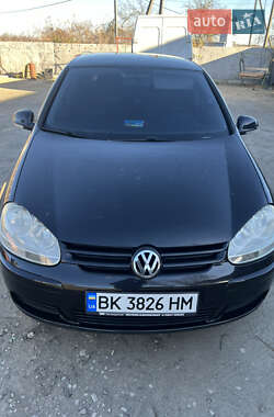 Хэтчбек Volkswagen Golf 2006 в Здолбунове