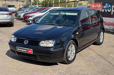 Хэтчбек Volkswagen Golf 2002 в Запорожье