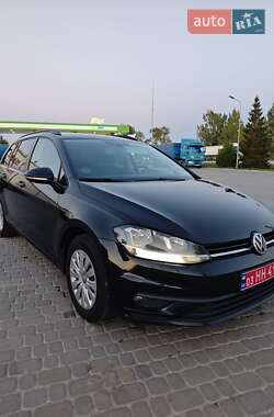 Универсал Volkswagen Golf 2017 в Козове
