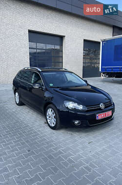 Универсал Volkswagen Golf 2011 в Сарнах