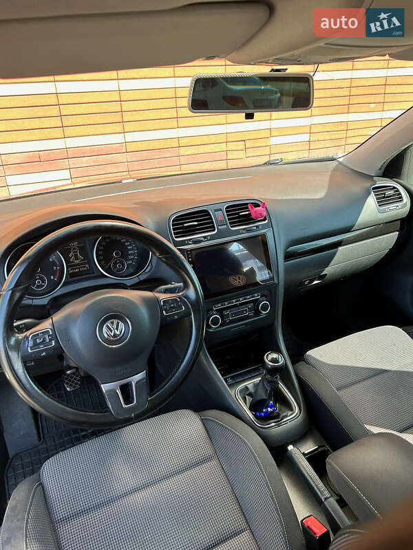 Хетчбек Volkswagen Golf 2008 в Ратному
