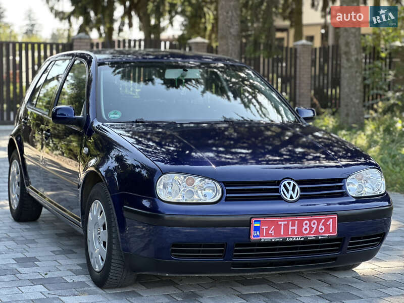 Volkswagen Golf 2003