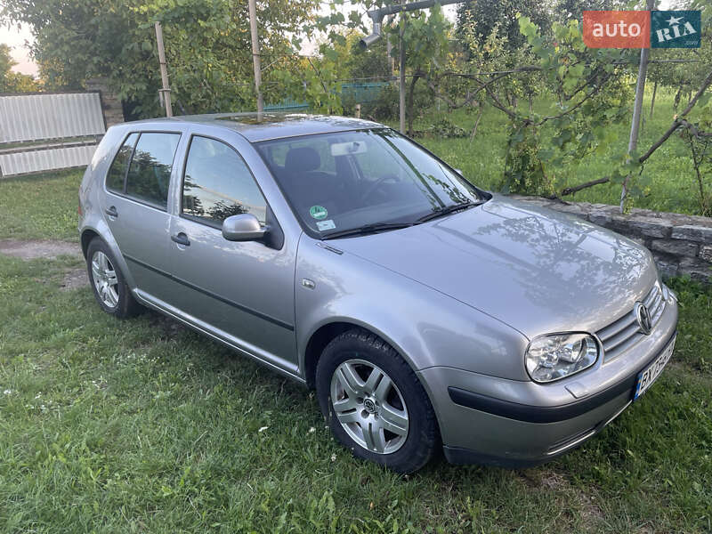 Хетчбек Volkswagen Golf 2002 в Кам'янець-Подільському